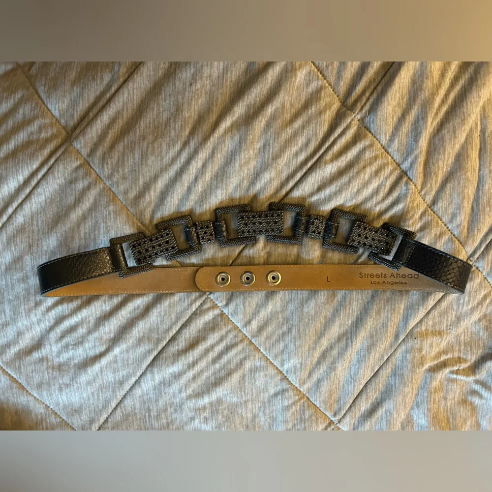 Vintage Streets Ahead Los Angeles Metal and Leather Belt - Picture 1 of 2